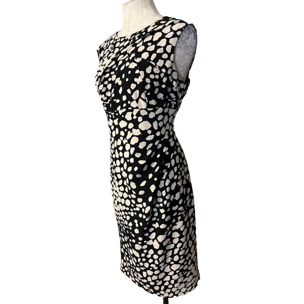 Adrianna Papell Black Cream Dress 10 Stretch Sheath Sleeveless Career Church - Picture 5 of 7